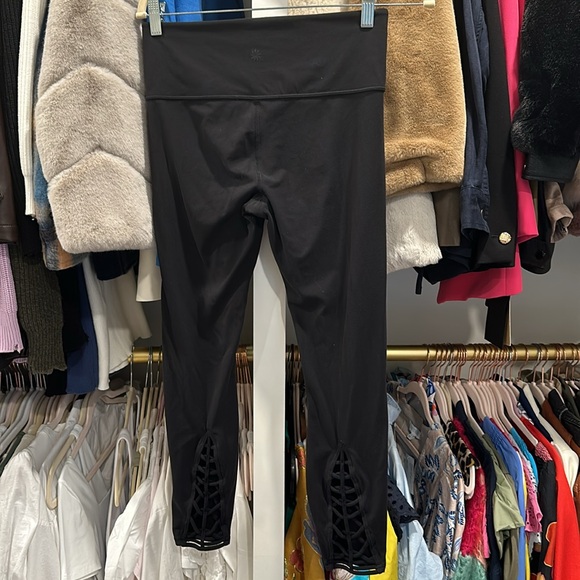 Athleta leggings - Picture 2 of 4